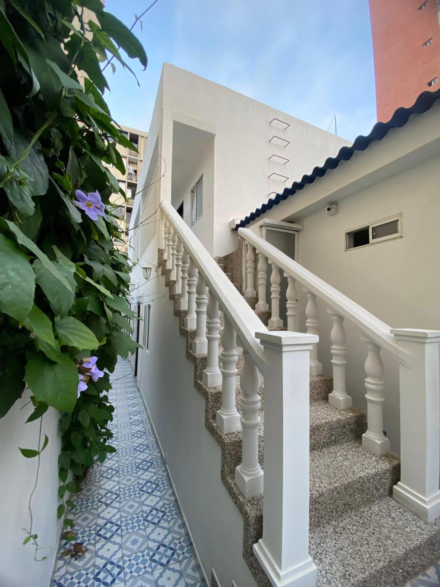 Aparta Estudios Mubarak Barranquilla  Exteriör bild